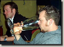 Hm, Maik, ist aber kein Wasser was Du da hast...